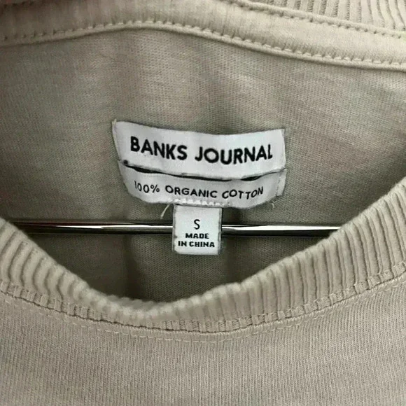 Banks Journal | "Locator Trader" Graphic T Shirt - Gray / Sz S - Picture 7 of 8